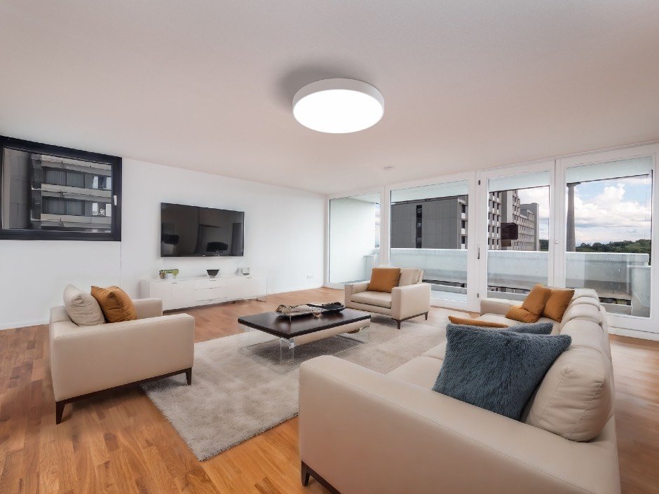 Wohnzimmer mit Einrichtung